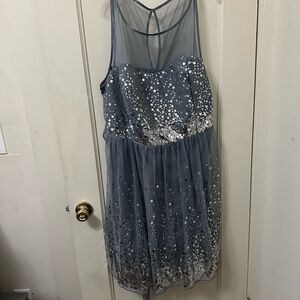 Elegant Evening Dress in Blue with Silver Accents